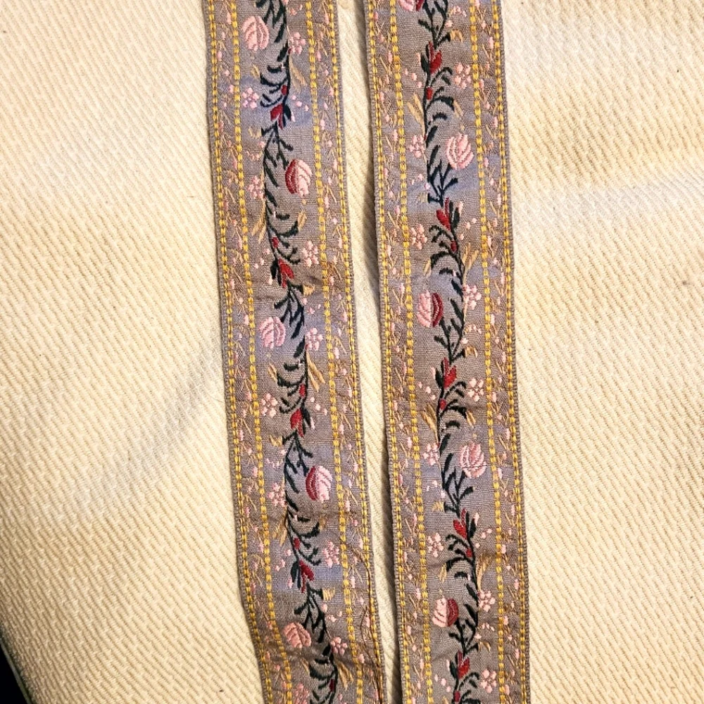 POL Beaded Belt - Picture 6 of 6